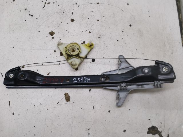 bontott VW PASSAT B6 Bal hátsó Ablakemelő Szerkezet (Elektromos)