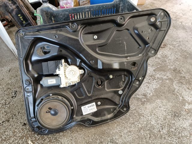 bontott VW PASSAT B6 Bal hátsó Ablakemelő Szerkezet (Elektromos)
