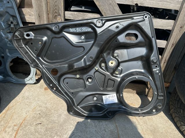 bontott VW PASSAT B6 Bal hátsó Ablakemelő Szerkezet (Elektromos)