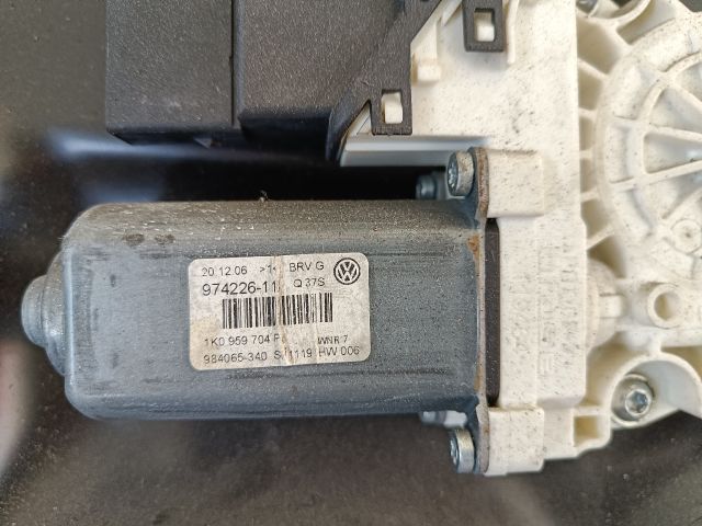 bontott VW PASSAT B6 Bal hátsó Ablakemelő Szerkezet (Elektromos)