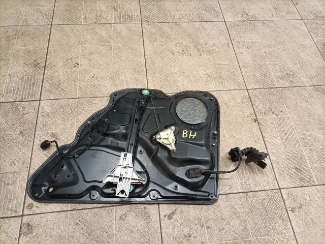 bontott VW PASSAT B6 Bal hátsó Ablakemelő Szerkezet (Elektromos)