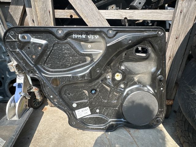 bontott VW PASSAT B6 Bal hátsó Ablakemelő Szerkezet (Elektromos)