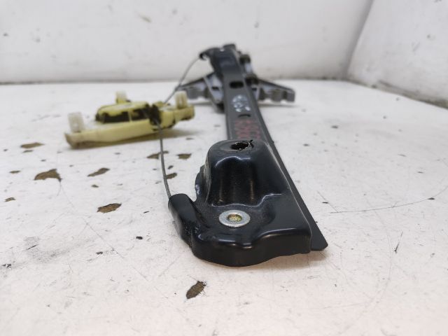 bontott VW PASSAT B6 Bal hátsó Ablakemelő Szerkezet (Elektromos)