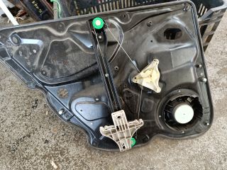 bontott VW PASSAT B6 Bal hátsó Ablakemelő Szerkezet (Elektromos)