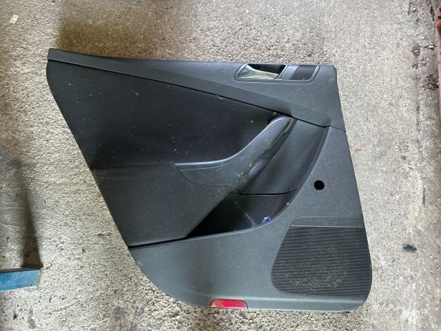 bontott VW PASSAT B6 Bal hátsó Ajtó Kárpit