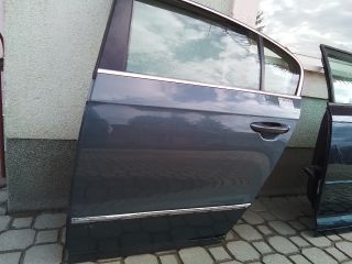 bontott VW PASSAT B6 Bal hátsó Ajtó (Részeivel)