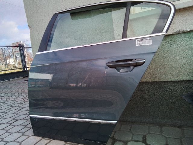 bontott VW PASSAT B6 Bal hátsó Ajtó (Részeivel)