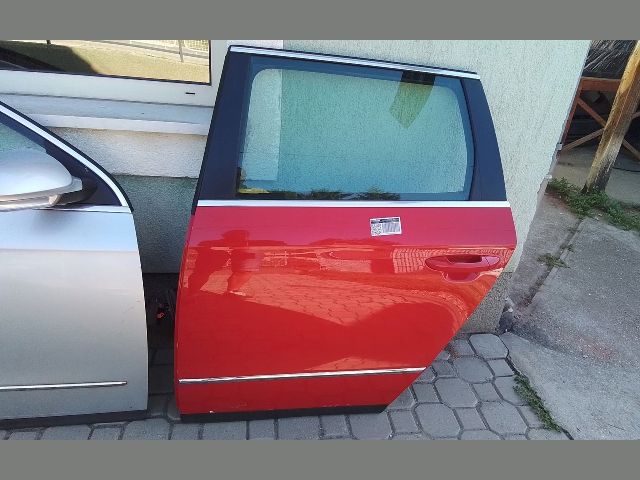 bontott VW PASSAT B6 Bal hátsó Ajtó (Részeivel)