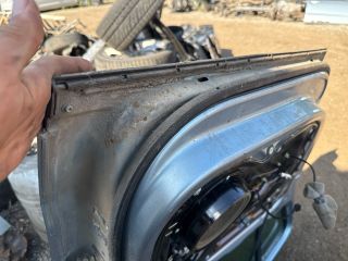 bontott VW PASSAT B6 Bal hátsó Ajtó (Részeivel)