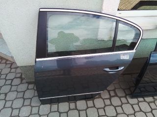 bontott VW PASSAT B6 Bal hátsó Ajtó (Részeivel)