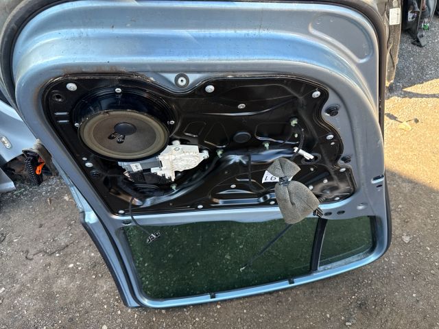 bontott VW PASSAT B6 Bal hátsó Ajtó (Részeivel)