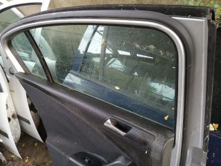 bontott VW PASSAT B6 Bal hátsó Ajtó (Részeivel)