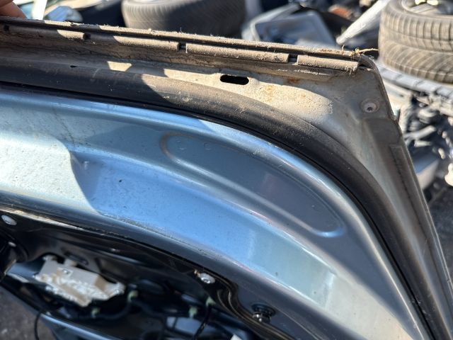 bontott VW PASSAT B6 Bal hátsó Ajtó (Részeivel)