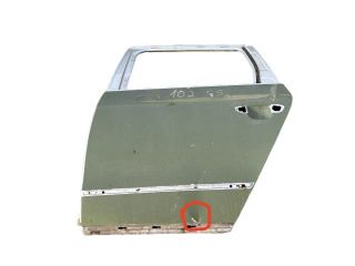 bontott VW PASSAT B6 Bal hátsó Ajtó (Üres lemez)