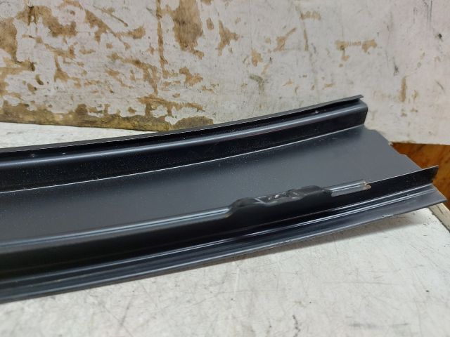 bontott VW PASSAT B6 Bal hátsó Ajtókeret Burkolat