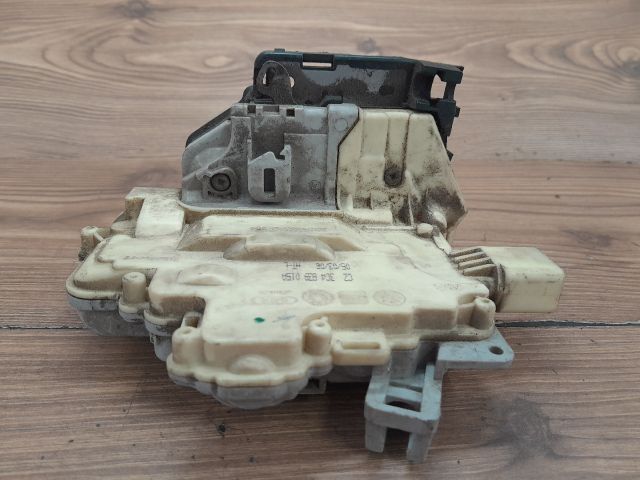 bontott VW PASSAT B6 Bal hátsó Ajtózár