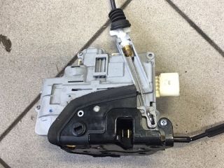 bontott VW PASSAT B6 Bal hátsó Ajtózár