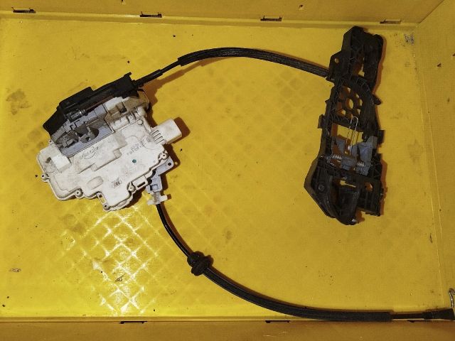 bontott VW PASSAT B6 Bal hátsó Ajtózár