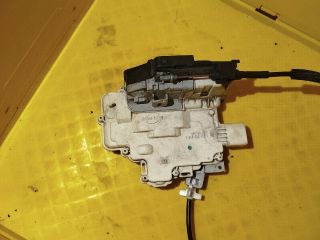 bontott VW PASSAT B6 Bal hátsó Ajtózár