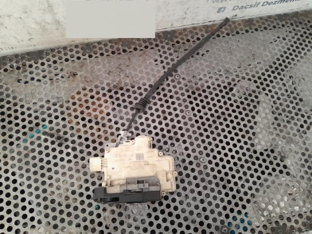 bontott VW PASSAT B6 Bal hátsó Ajtózár