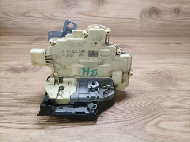 bontott VW PASSAT B6 Bal hátsó Ajtózár