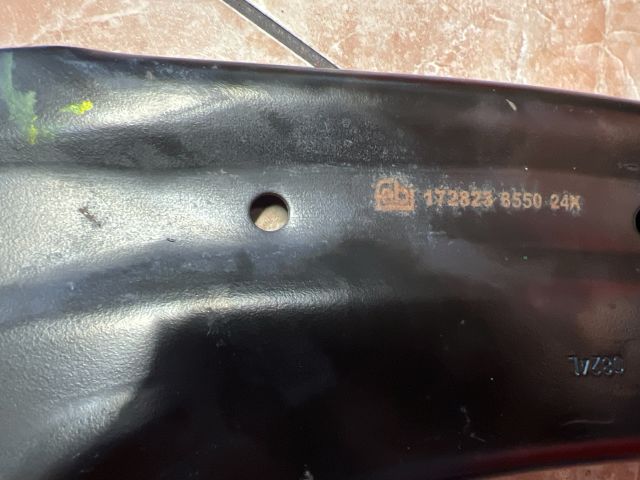 bontott VW PASSAT B6 Bal hátsó Alsó Lengőkar