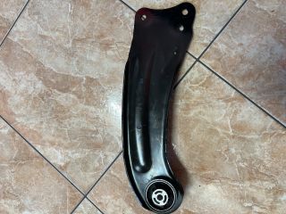 bontott VW PASSAT B6 Bal hátsó Alsó Lengőkar