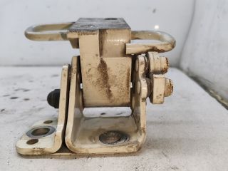 bontott VW PASSAT B6 Bal hátsó Alsó Zsanér