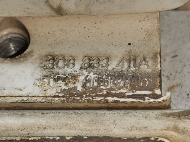 bontott VW PASSAT B6 Bal hátsó Alsó Zsanér