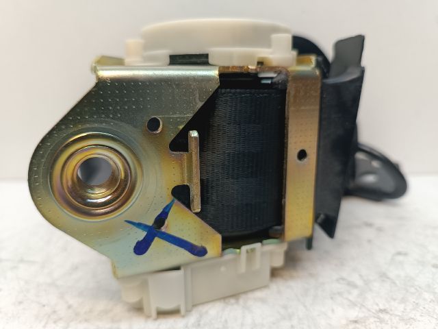 bontott VW PASSAT B6 Bal hátsó Biztonsági Öv