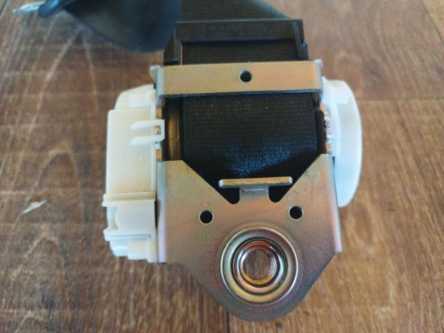 bontott VW PASSAT B6 Bal hátsó Biztonsági Öv