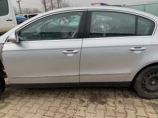 bontott VW PASSAT B6 Bal hátsó Dobbetét (Kerékjárati, Műanyag)