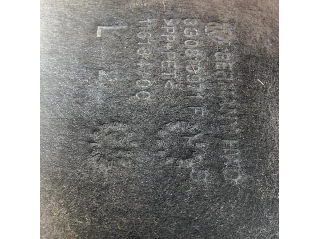 bontott VW PASSAT B6 Bal hátsó Dobbetét (Kerékjárati, Műanyag)