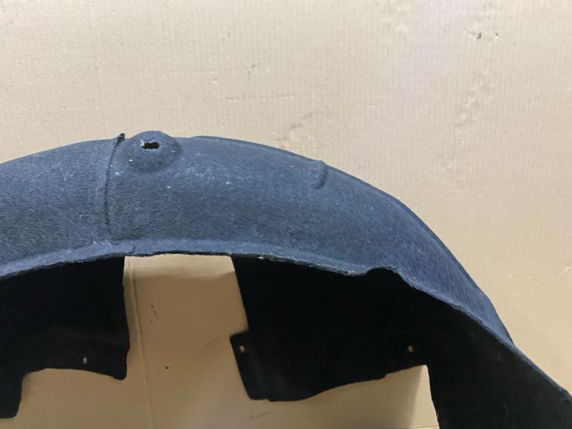 bontott VW PASSAT B6 Bal hátsó Dobbetét (Kerékjárati, Műanyag)