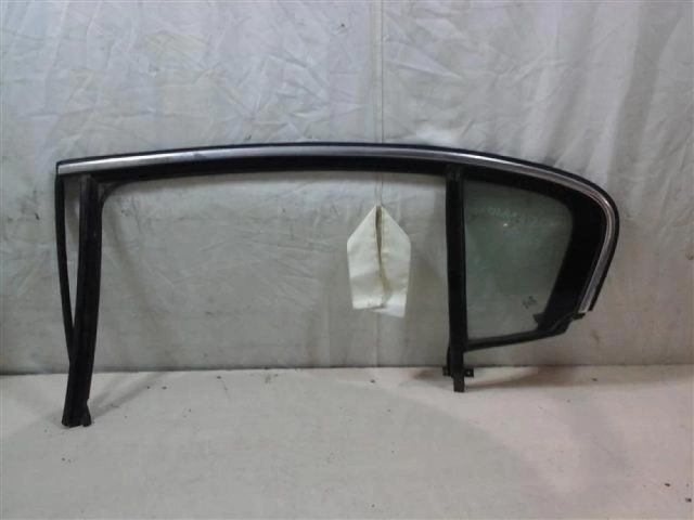 bontott VW PASSAT B6 Bal hátsó Fixüveg (Ajtóban)