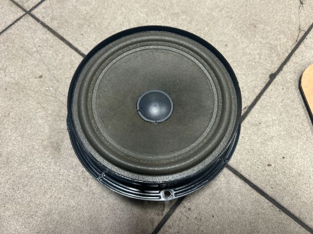 bontott VW PASSAT B6 Bal hátsó Hangszóró