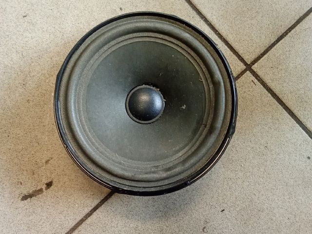bontott VW PASSAT B6 Bal hátsó Hangszóró