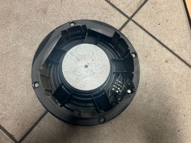 bontott VW PASSAT B6 Bal hátsó Hangszóró