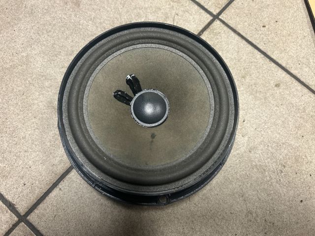 bontott VW PASSAT B6 Bal hátsó Hangszóró