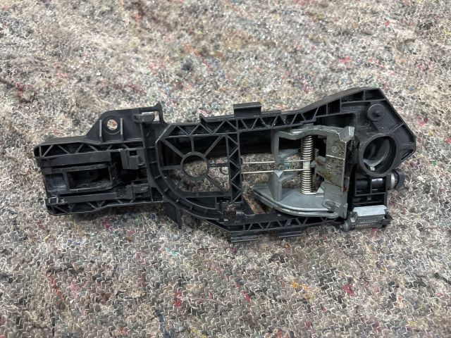 bontott VW PASSAT B6 Bal hátsó Külső Kilincs