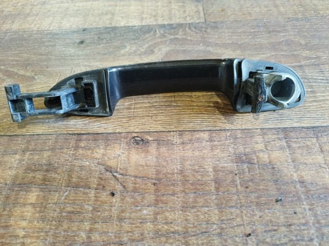 bontott VW PASSAT B6 Bal hátsó Külső Kilincs