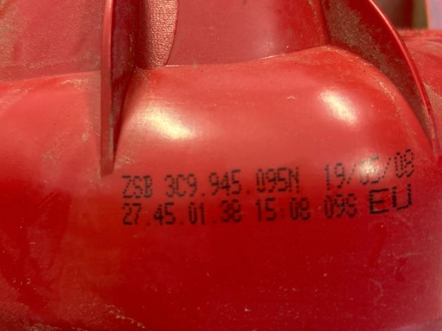 bontott VW PASSAT B6 Bal Hátsó Lámpa