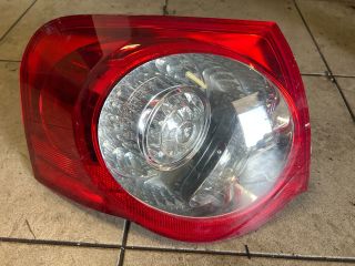 bontott VW PASSAT B6 Bal Hátsó Lámpa