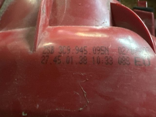 bontott VW PASSAT B6 Bal Hátsó Lámpa