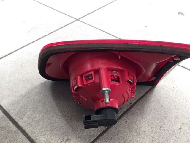 bontott VW PASSAT B6 Bal Hátsó Lámpa