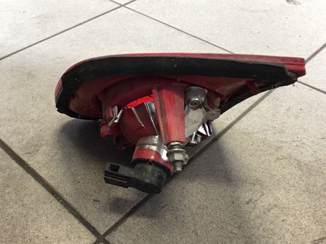 bontott VW PASSAT B6 Bal Hátsó Lámpa