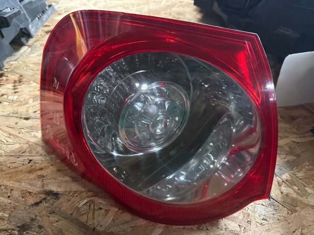 bontott VW PASSAT B6 Bal Hátsó Lámpa