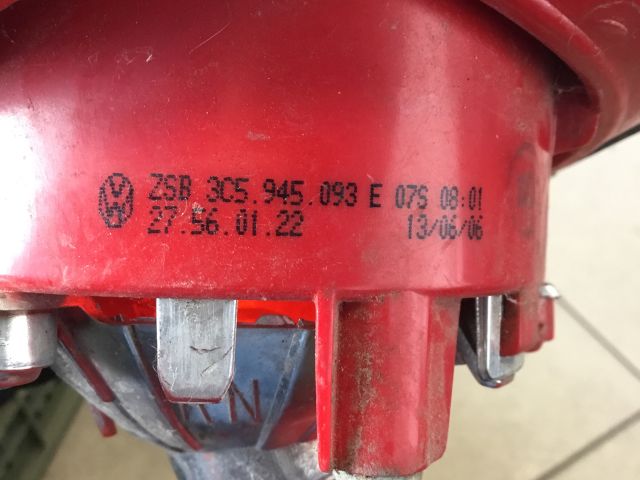 bontott VW PASSAT B6 Bal Hátsó Lámpa