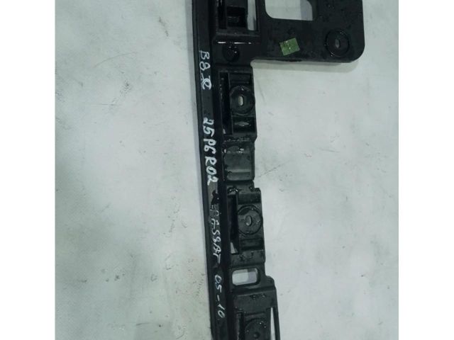 bontott VW PASSAT B6 Bal hátsó Lökhárító Tartó (Műanyag)