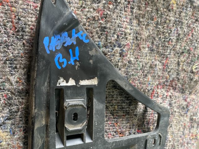 bontott VW PASSAT B6 Bal hátsó Oldal Lökhárító Tartó (Műanyag)